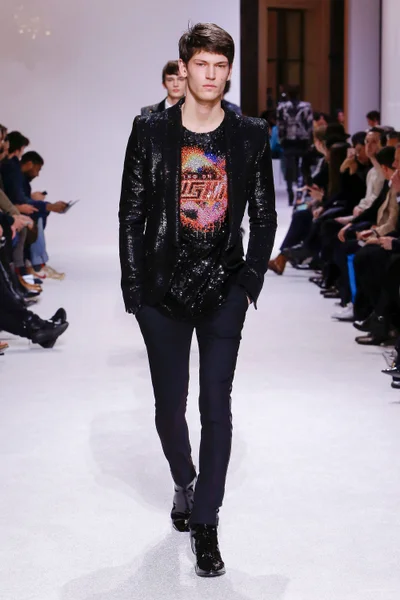 Look 73